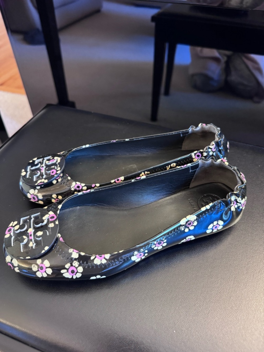 💗 Tory Burch Minnie Travel Ballet Flats - Black Floral Patent Leather